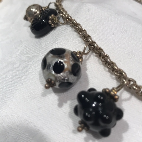 Artisan Glass bead necklace in black and white - Picture 9 of 16